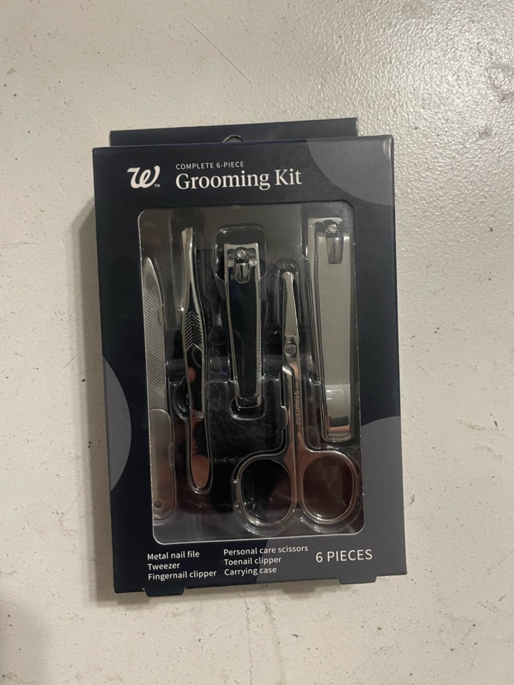 Manicure Set - Picture 4 of 5
